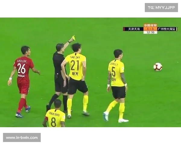 亚特兰大联吉祥物因庆祝动作过激被裁判出示黄牌引发热议 亚特兰大联吉祥物因庆祝动作过激被裁判出示黄牌引发热议